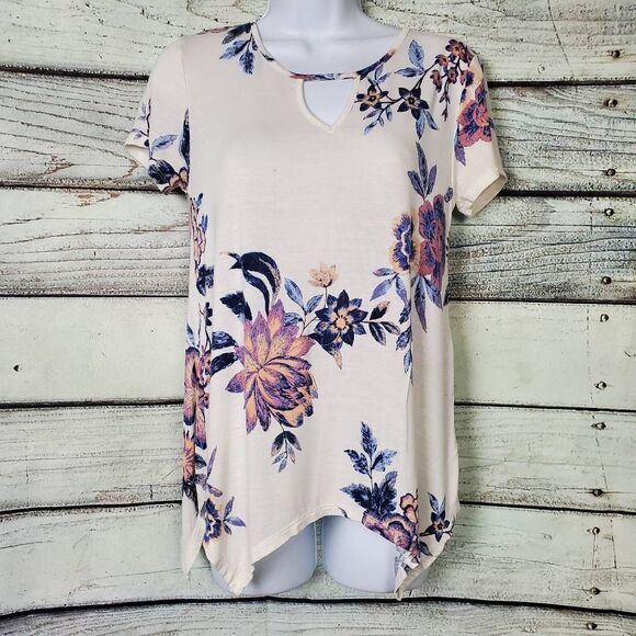 Daytrip Women’s Cream Floral Print Short Sleeve Keyhole Top Size XS - Picture 1 of 9